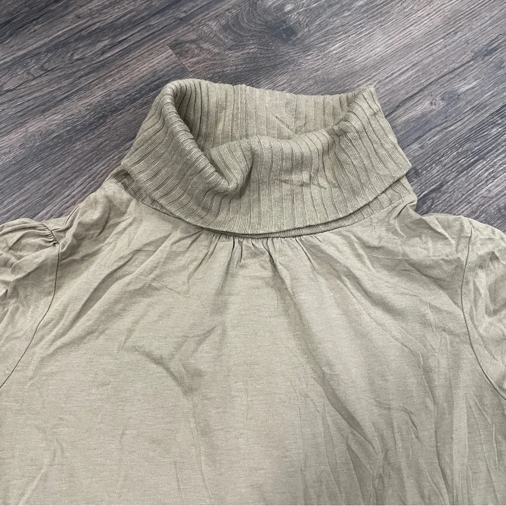 DKNY Turtleneck Long Sleeve - Picture 2 of 7